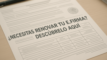 Contribuyente revisando su e.firma en su computadora.